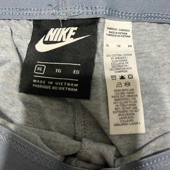 Nike crop leggings - Picture 2 of 2
